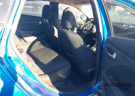 2016 Dodge Dart Sxt из США, поврежденный, VIN 1C3CDFBB7GD667660